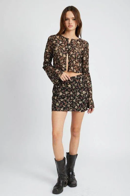 Emory Park | Belll Sleeve Cropped Top