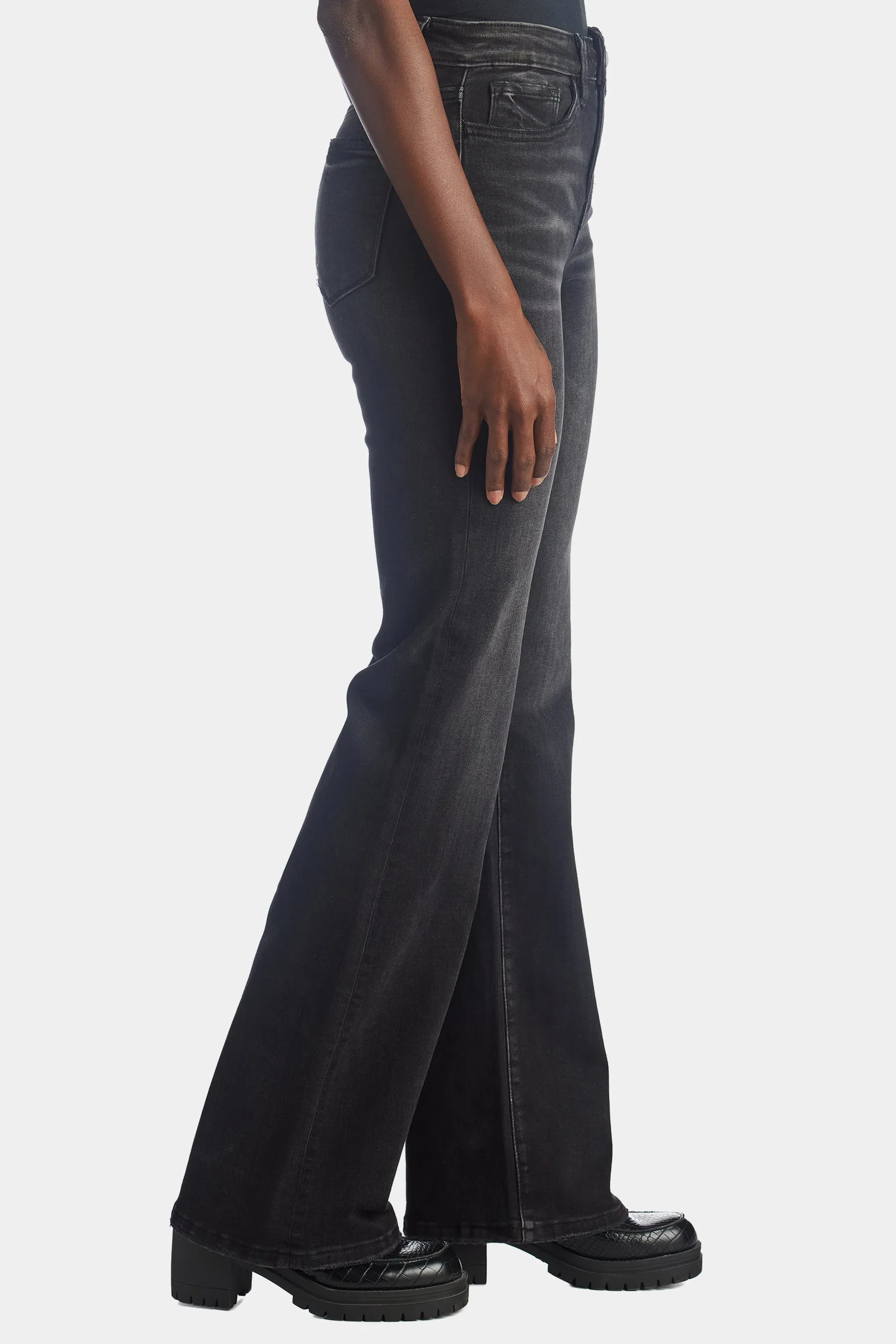 High Rise Relax Flare Jeans