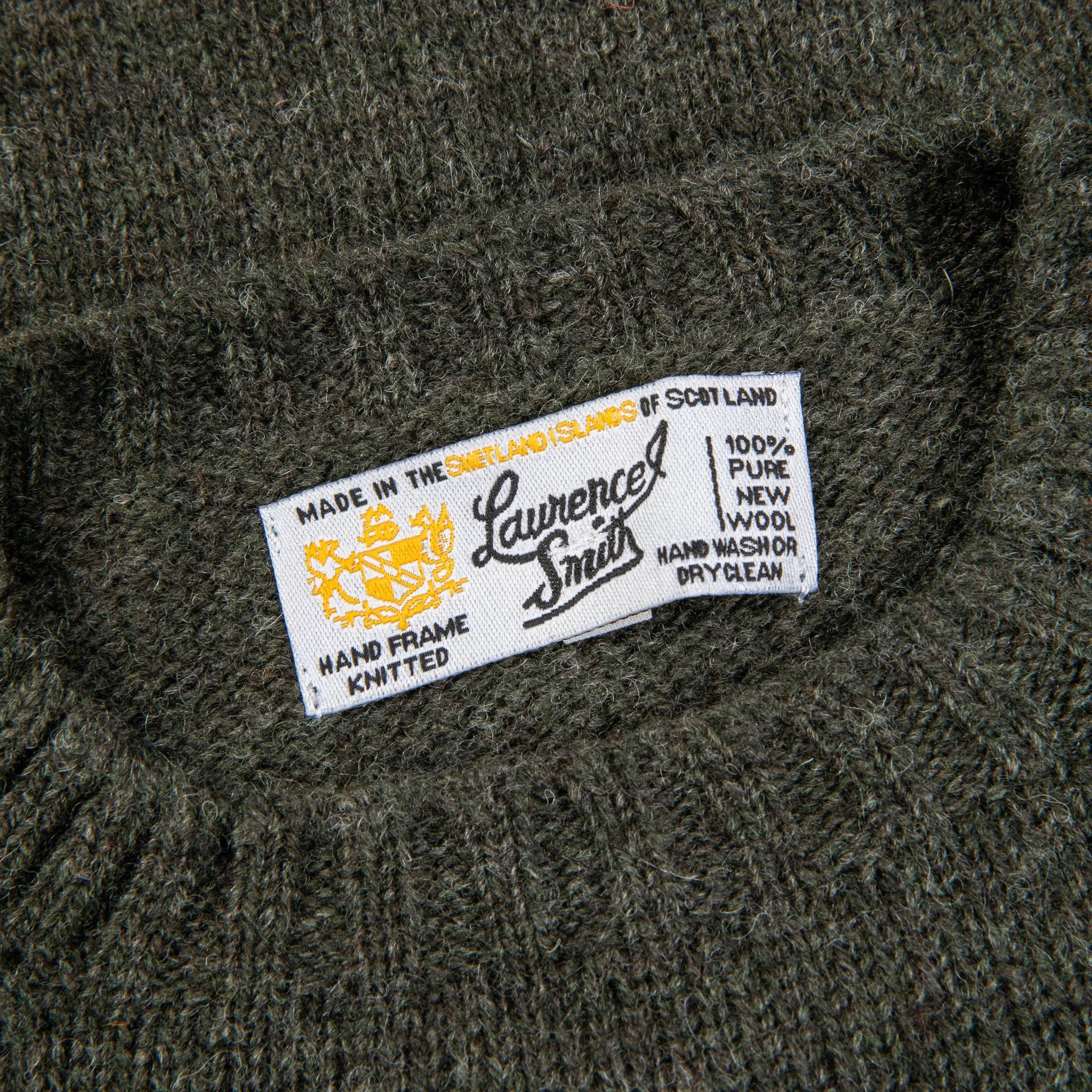 Laurence J. Smith Super soft Seamless Crew Neck Pullover Spruce