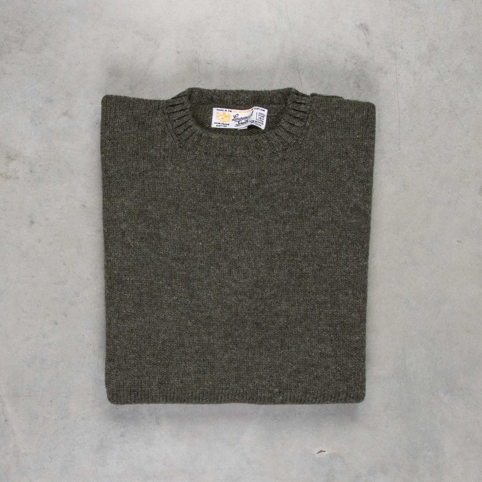 Laurence J. Smith Super soft Seamless Crew Neck Pullover Spruce