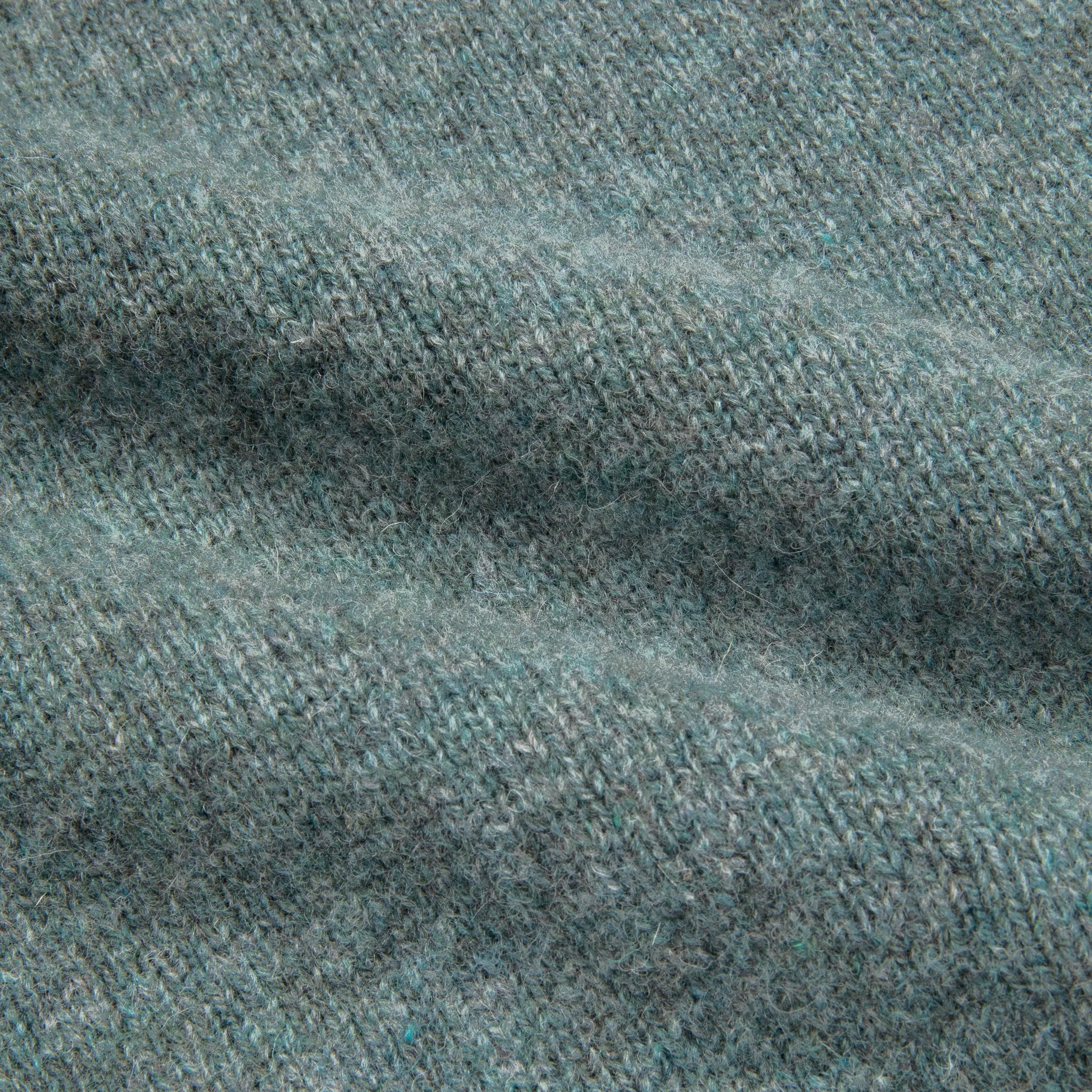 Laurence J. Smith Super Soft Seamless Crewneck Graphite Green