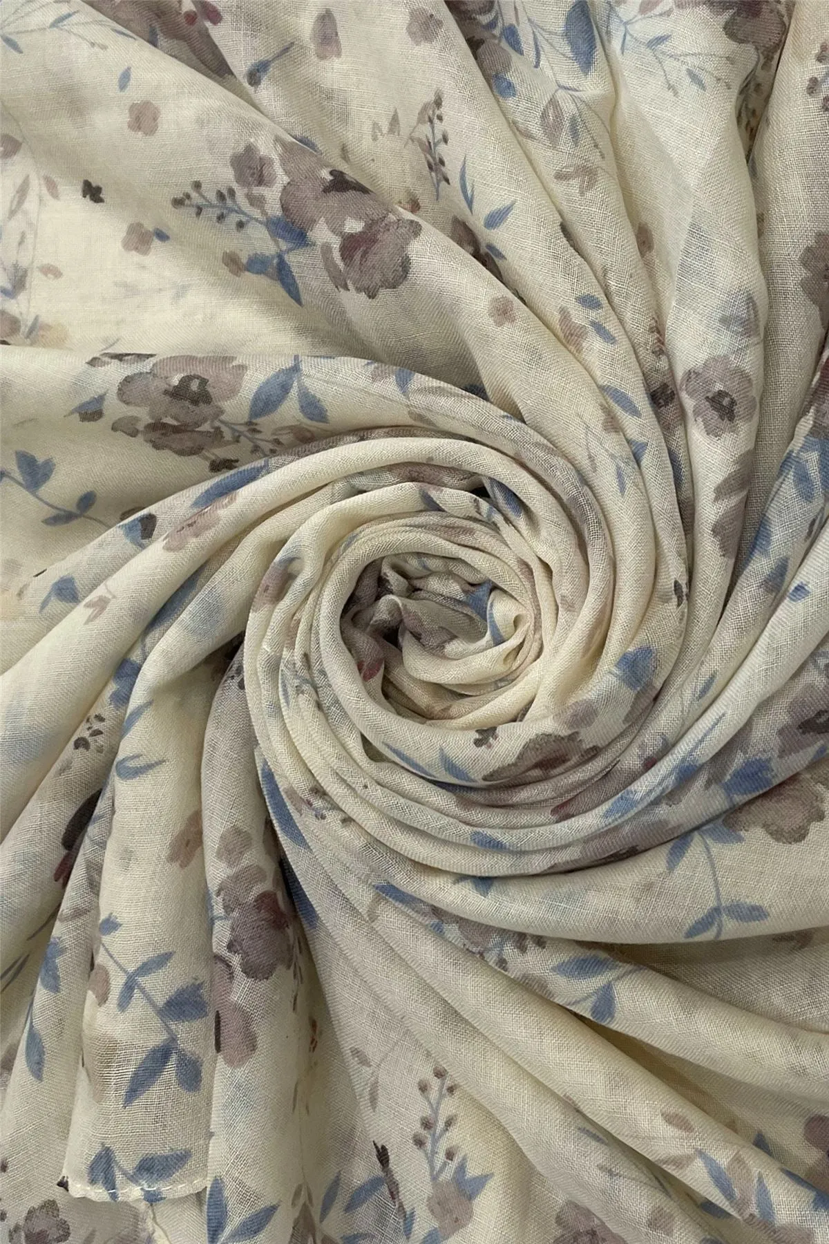 Soft Vintage Floral Print Tassel Scarf