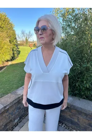 SS25 NAYA V-Neck Top Contrast Pocket